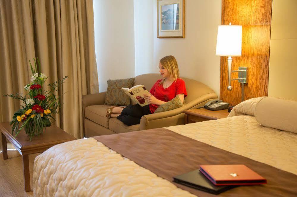 Hotel De La Rive Sorel Екстериор снимка
